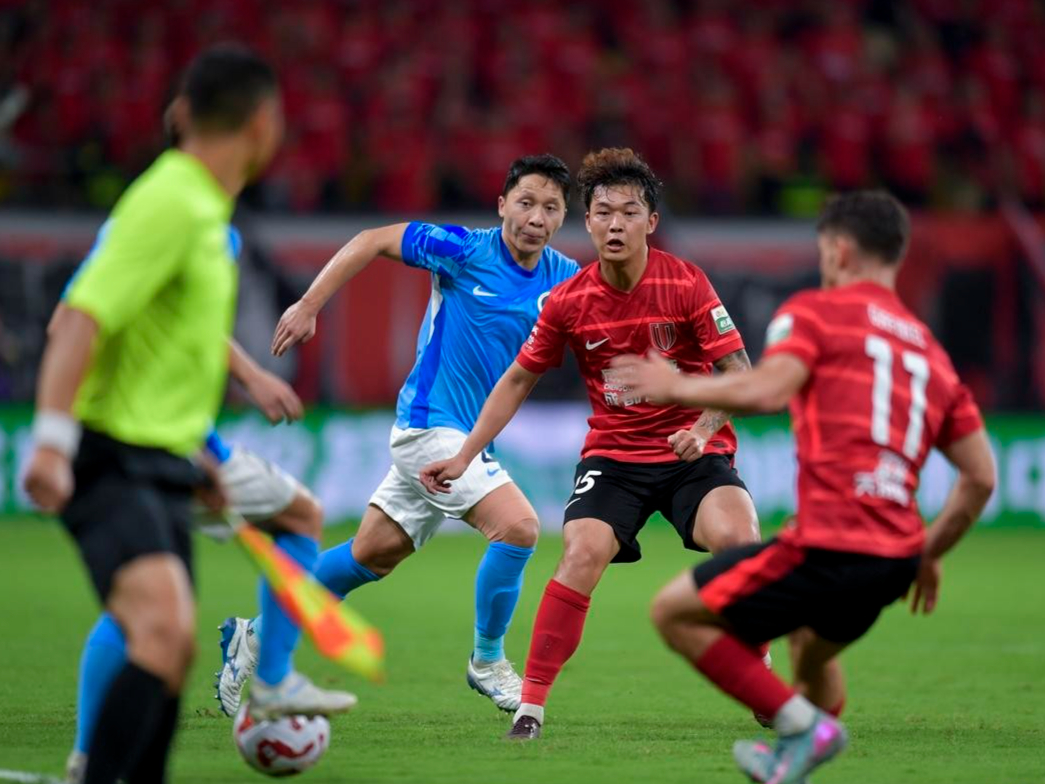 开云中国官网登录入口-今晨突围战来临，成都蓉城围绕全明星赛临场应变，目标明确，身体对抗强度拉满(多名强援加入成都蓉城)